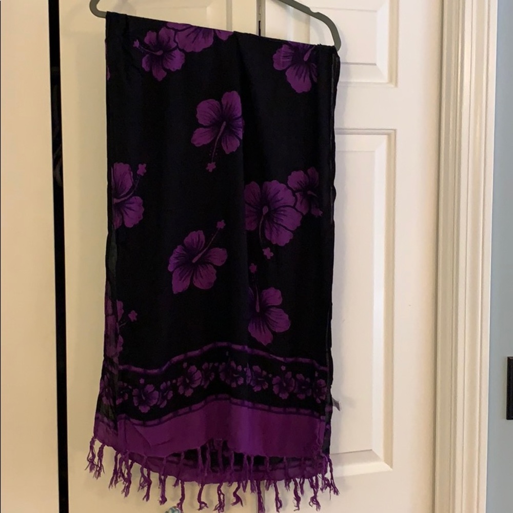 Black and purple sarong